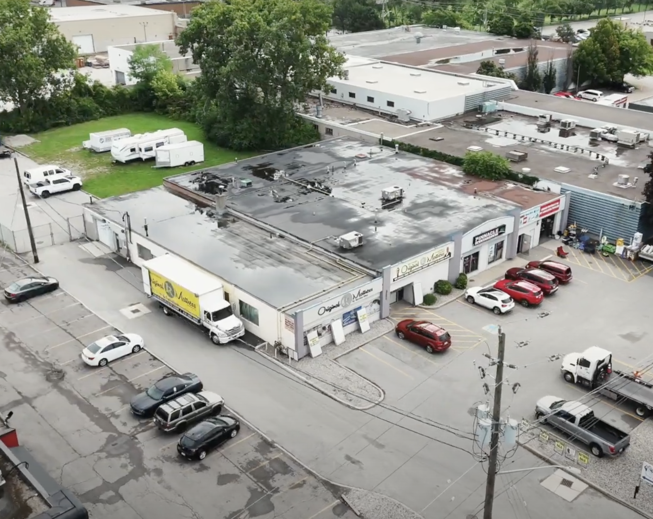 Ouellette plaza windsor rental